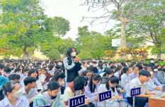 Phòng Tư pháp huyện Cao lãnh phối hợp tuyên truyền pháp luật cho học sinh